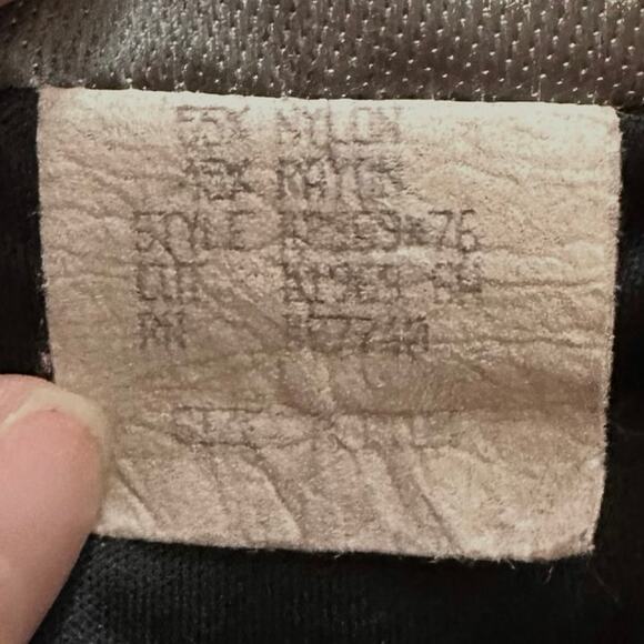 Charlotte Russe Crop Top Women Size S Black White Knit Heart Stretch Y2K Vintage - Picture 8 of 10